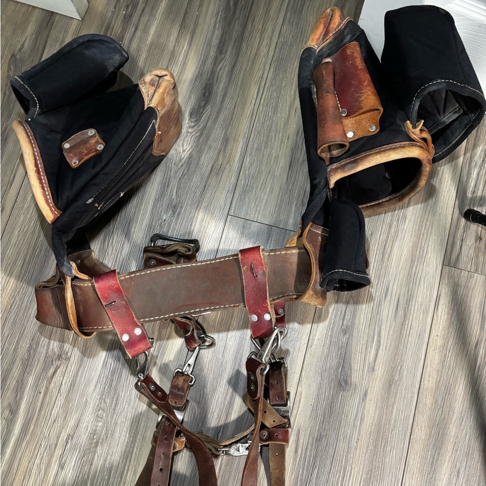 Brown Belt Bag - Picture 4 of 6
